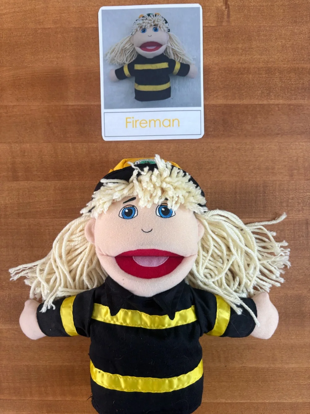 Marvel Career Puppet Set - Blue, Black, White, Yellow, Brown, Cream